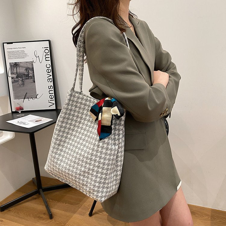 Hounds tooth Tote Bag - Satin & Sox