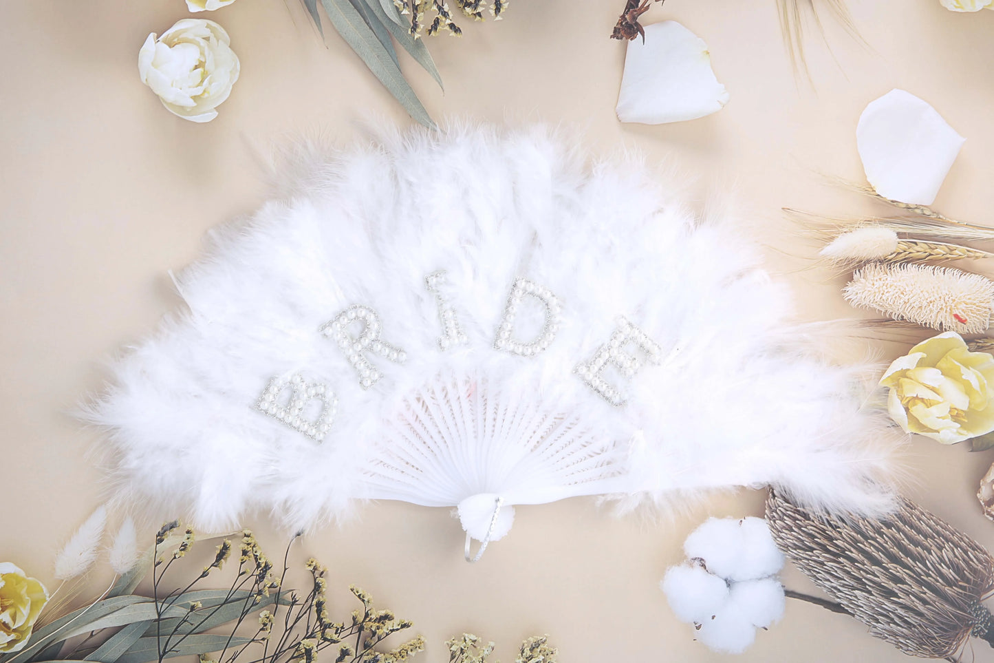 Elegant Bride Pearl Feather Fan