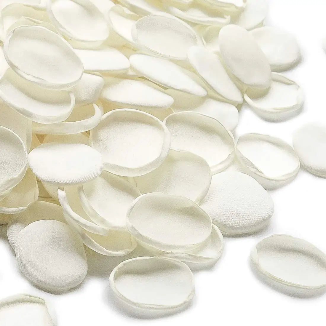 300pcs Ivory Silk Rose Petals