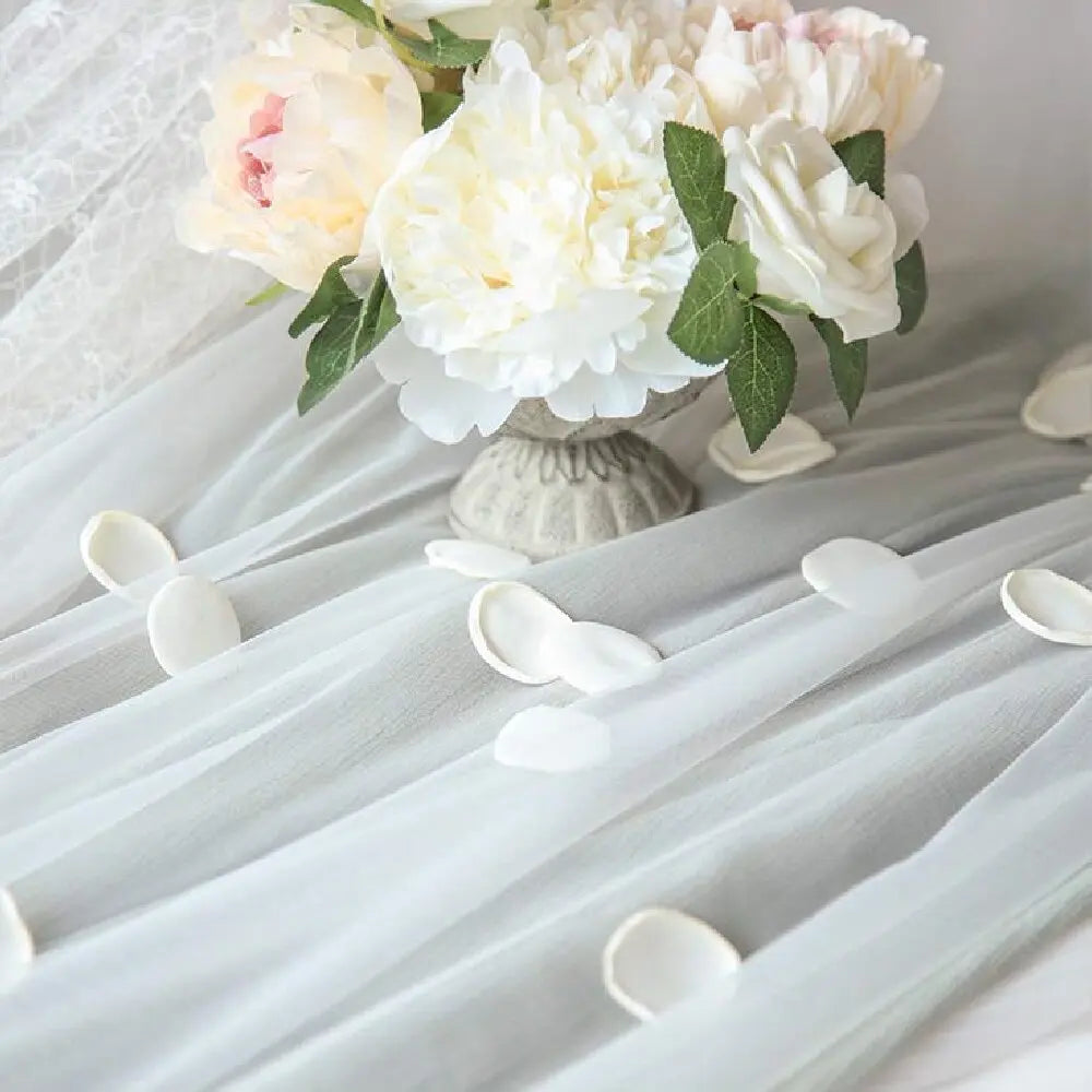 300pcs Ivory Silk Rose Petals
