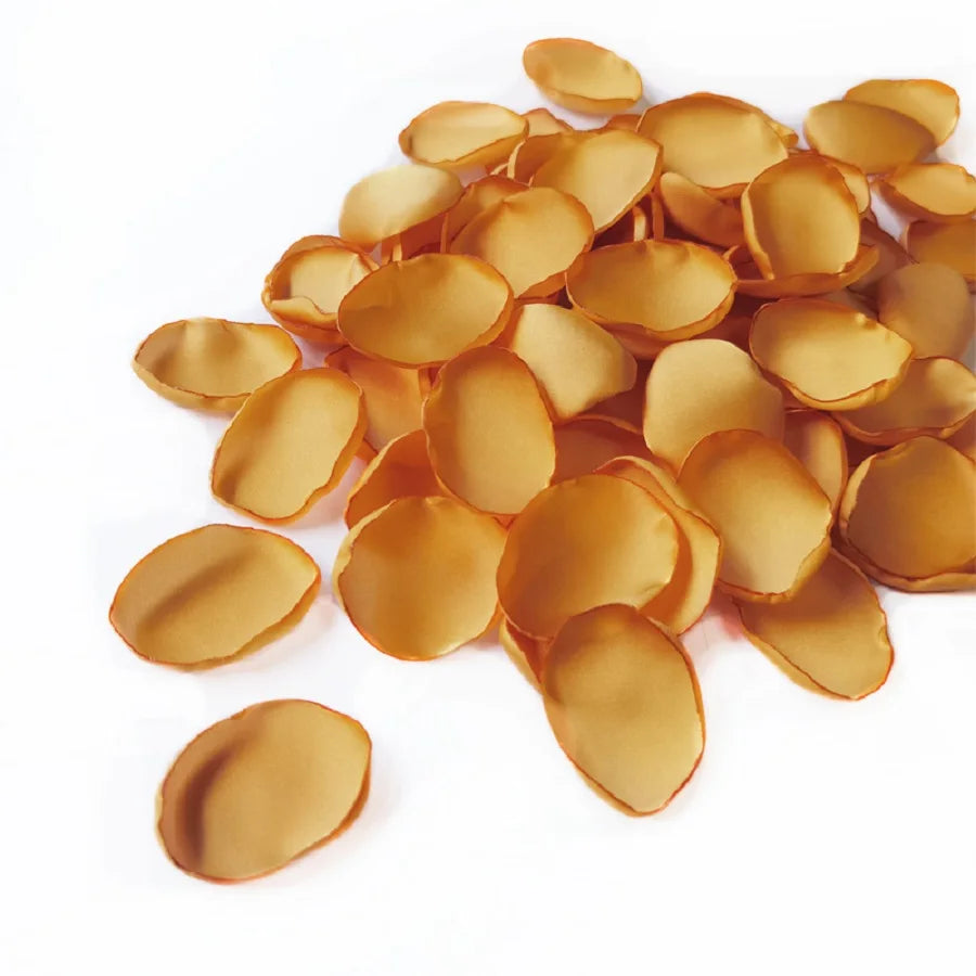 300pcs Ivory Silk Rose Petals