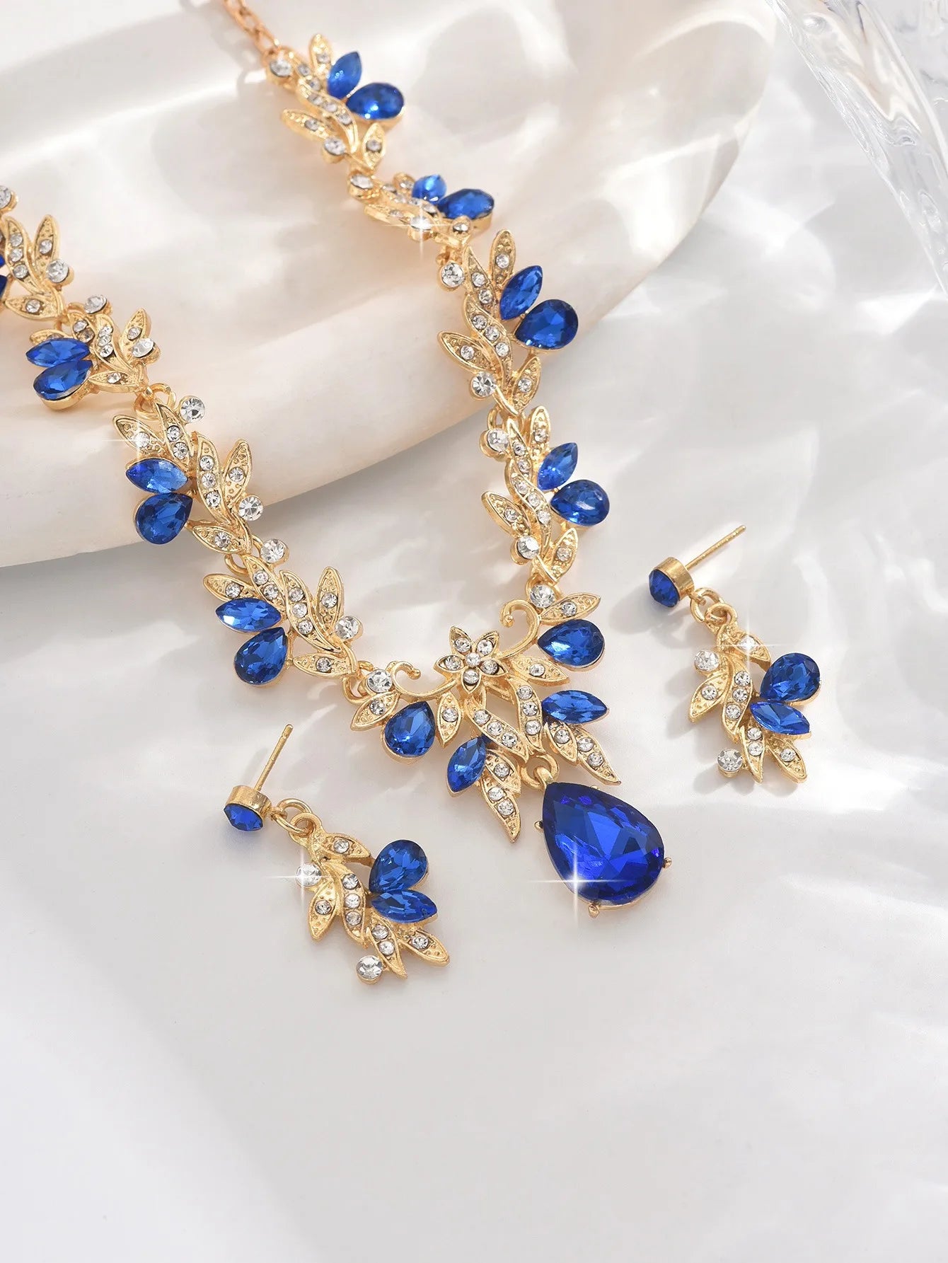 Bridal Costume Jewellery Set Leaf Pendant and Earrings