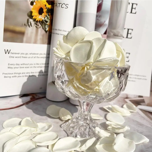 300pcs Ivory Silk Rose Petals