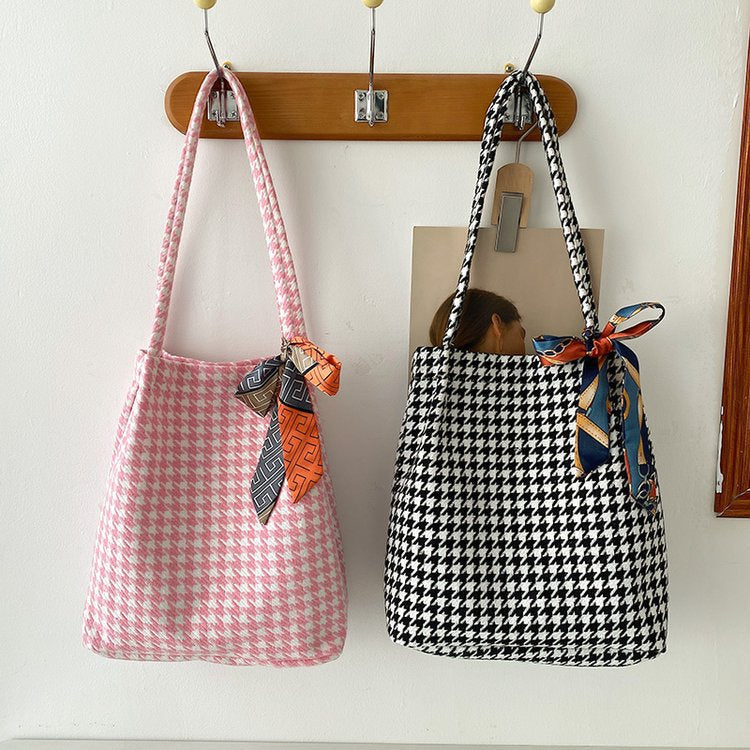 Hounds tooth Tote Bag