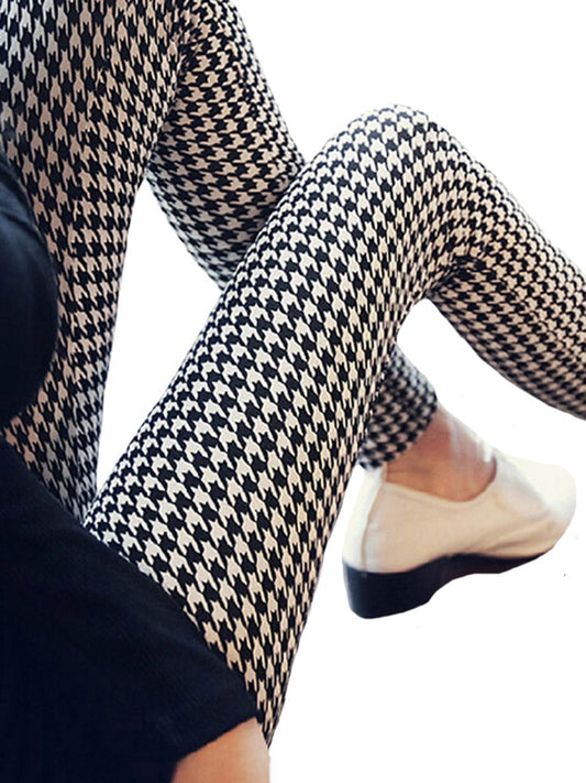 Houndstooth Dogtooth black and white leggings